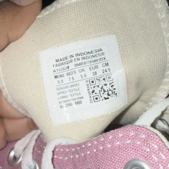 Converse CHUCK TAYLOR All Star High Top Unisex Canvas Shoes Sneakers 7.5 W/5.5 M - Picture 13 of 13